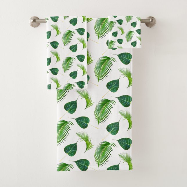 Feuilles de palmier vertes sur fond blanc (En situation)