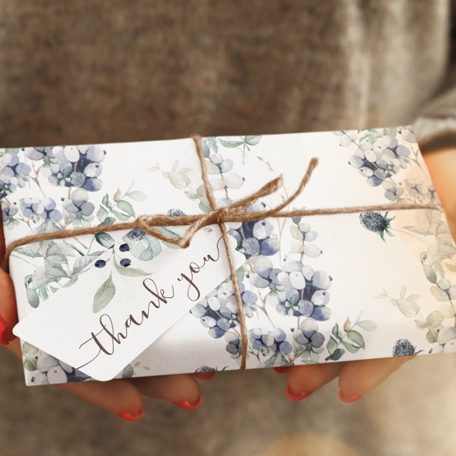Feuilles de papier d'enveloppement Floral bleu pou (Celebrate someone special with these dusty blue floral wrapping paper sheets! )