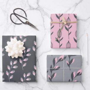 Feuilles d'emballage florales grises et roses
