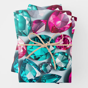 Feuilles en papier enveloppant des bijoux colorés