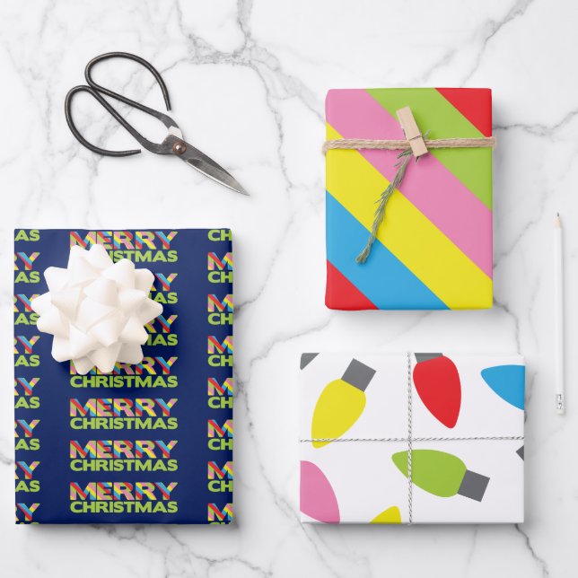 Feux de Noël brillants enveloppant des feuilles de (Recto)