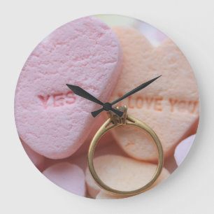Fiançailles anneau horloge bonbons coeurs