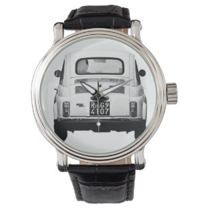 Fiat 500 Cinquecento à Rome, Italie, montre