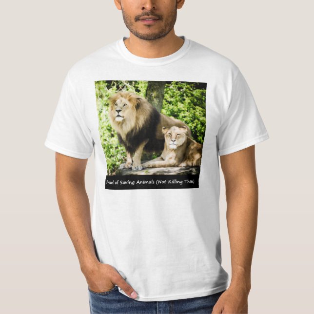 Fier de sauver des animaux T-SHIRT par RoseWrites (Devant)
