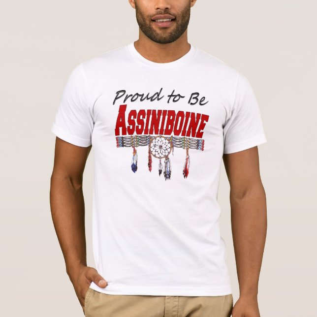 Fier d'être T-shirt adapté par Assiniboine (Devant)