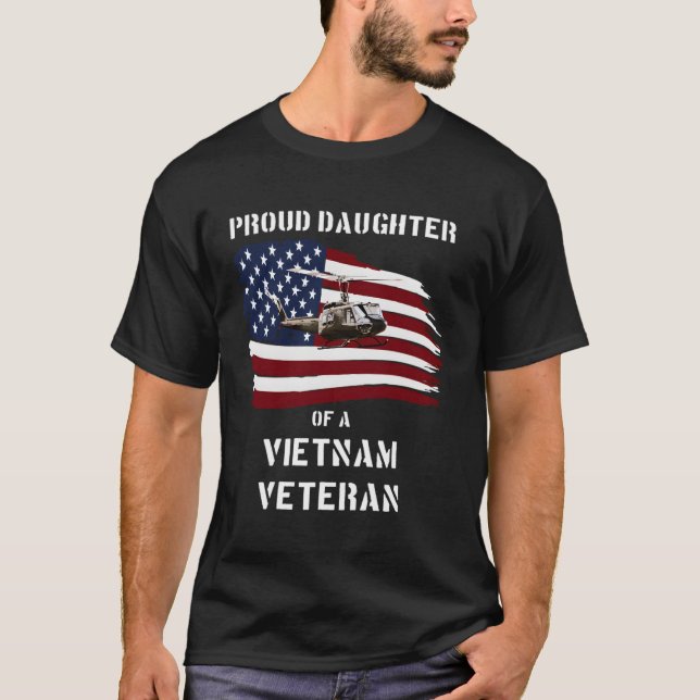 Fier Fille D'Un Vétérinaire Du Vietnam T-shirt (Devant)