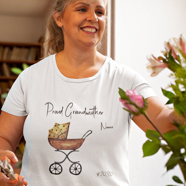 Fier Grand-Mère Baby shower Plus Taille T-shirt (Créateur téléchargé)