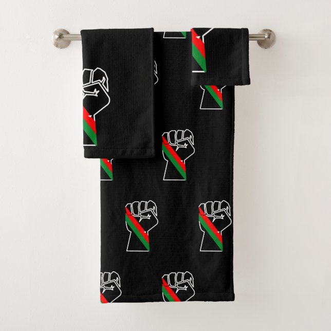 fierté noire drapeau rouge vert poing panafricain  (En situation)