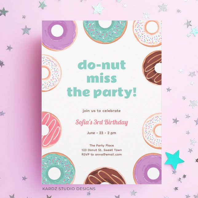 Fille beigne fête anniversaire Invitation (Customize this sweet donut birthday invitation with any girl's age. )