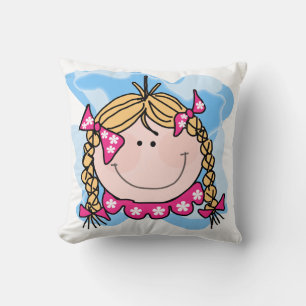 Fille blonde avec Coussin de tresses