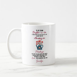 Fille De Merci Personnalisée Dans La Mug De Café D
