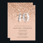 Fille parties scintillant scintille moderne 40e an<br><div class="desc">40e invitation à l'anniversaire de l'effet pétillant de pêche rose. Texte de script moderne design monochrome. Partie d'une collection.</div>