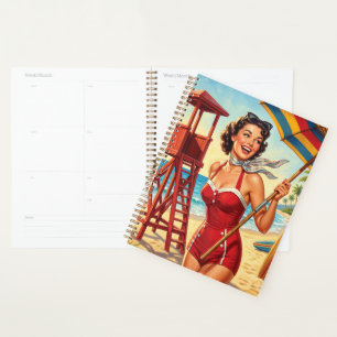 Fille Sauveteur de Plage Vintage Épinglée