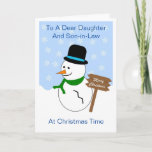 Fille Snowman Et Son Fils En Droit Carte De Noël<br><div class="desc">Carte de voeux design de bonhomme de neige de carte fille et gendre de Noël. Customisez cette carte de Noël avec n'importe quel texte puis faites-la imprimer et vous l'envoyer ou téléchargez-la instantanément. Si vous avez besoin d'aide pour vous customiser, contactez-nous via le lien de cette page. Fille et son...</div>