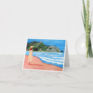 Fille sur cartes pour notes de plage