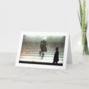 FILLE SUR ESCALIER NOUVELLE carte de vie