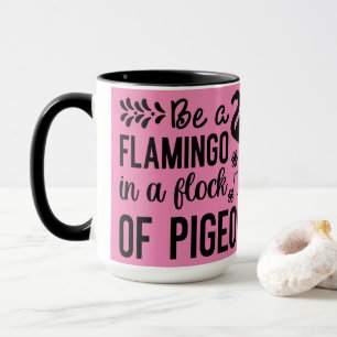 Flamant rose En Foule De Pigeons Mug