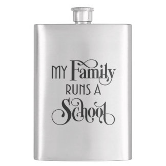 Flasque Ma famille dirige une école Remor Academy HWFWM