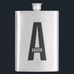 Flasque Monogramme et nom personnalisés gras modernes<br><div class="desc">Conception de monogramme moderne avec lettre de monogramme personnalisée "A" et nom dans un style de police sans empattement gras moderne.

Cadeau parfait pour lui,  cadeau de fête des pères,  cadeau de garçon d'honneur et plus encore.</div>