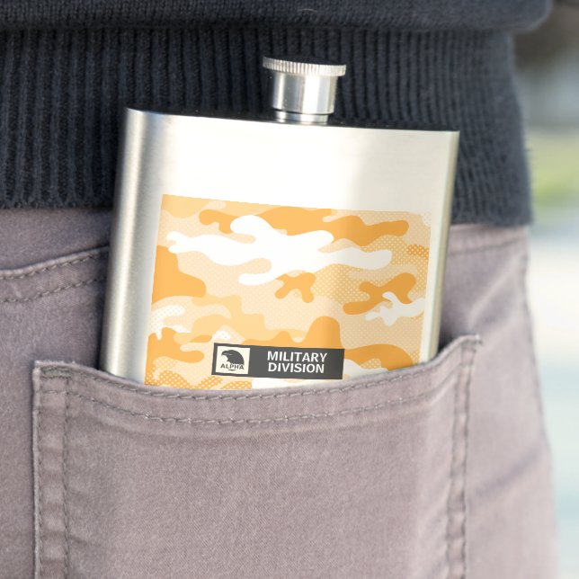 Flasque Motif de camouflage orange militaire  (En situation)