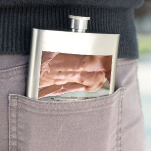 Flasque Torse d'homme musclé torse nu sixpack de SlipperyJ