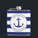 Flasques Ancre nautique Marine Bleu Stripe Groomsman<br><div class="desc">Traitez votre toiletteur à cette fiole à thème nautique. Cette conception comporte une ancre marine détaillée avec une corde accentuée par les mots "Groomsman" avec leur nom en typographie incurvée qui peut être personnalisée. L'arrière - plan est à rayures bleu marine et blanc. Un grand cadeau pour remercier vos groomsmen...</div>