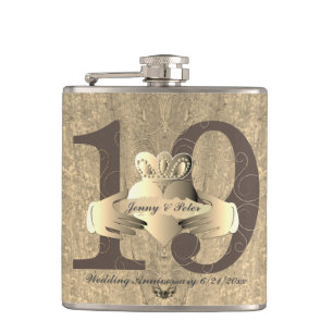 Flasques Anniversaire Bronzy Claddagh Ring