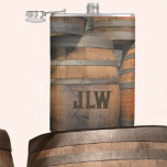 Flasques Baril en bois Kegs Monogramme Photographie<br><div class="desc">Offrez-vous un charme fou avec ce flacon photographique en fûts de bois, qui présente un design de tonneau vieilli qui capture parfaitement une ambiance rustique inspirée de l'alcool. Personnalisez-le avec un monogramme ou des initiales pour un cadeau vraiment unique, idéal pour les messieurs de votre vie, que ce soit votre...</div>