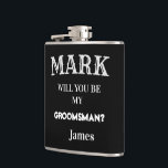 Flasques Black & White Groomsman Proposition Mariage person<br><div class="desc">Flacon sur mesure Mariage noir et blanc Groomsman</div>