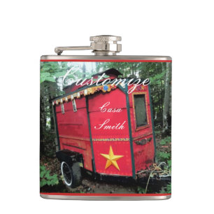 Flasques Caravane rouge Tzigane customisée Sur caravane