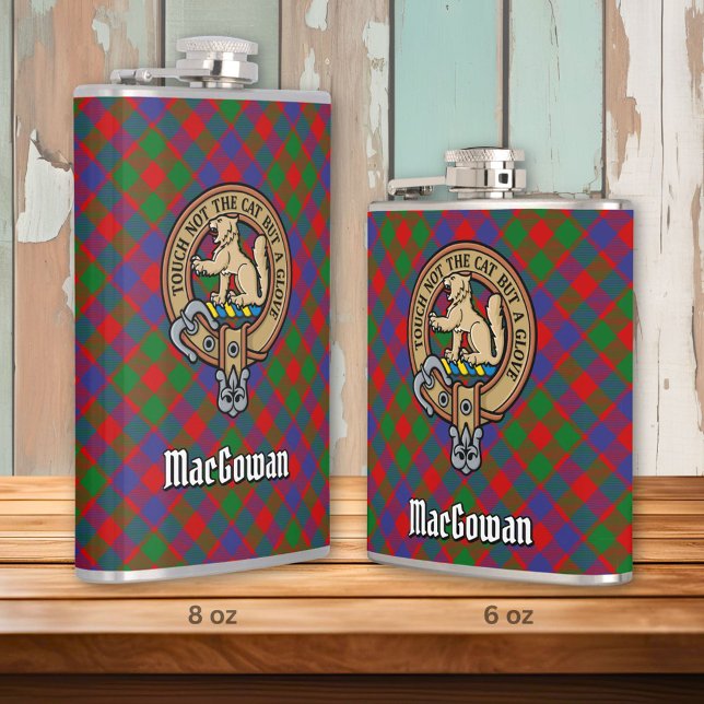 Flasques Clan MacGowan Crest sur Tartan (Créateur téléchargé)