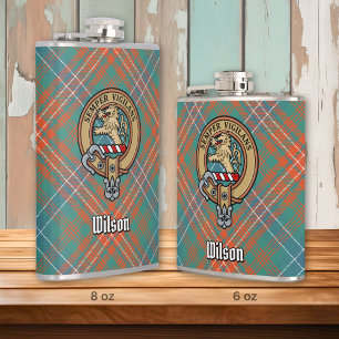 Flasques Clan Wilson Crest au-dessus de Tartan antique