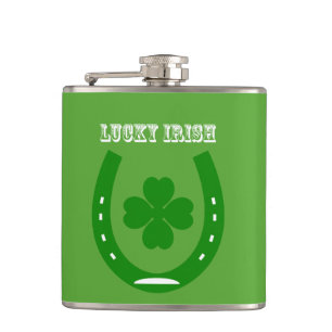 Flasques Clé verte Lucky avec shamrock à 4 feuilles