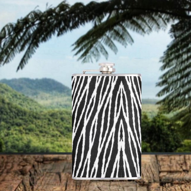 Flasques Cordes d'asphalte (This bold, Abstract pattern, reminds you of the fabric designs, of African cloth!)