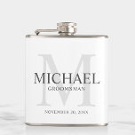 Flasques Élégant Blanc Personnalisé Groomsmen<br><div class="desc">Ajoutez une touche personnelle à votre mariage avec un flacon de toiletteurs personnalisé. Ce flacon comporte le nom du marionnettiste personnalisé avec titre et date mariage en gris et monogramme en gris clair comme arrière - plan, dans le style de police serif classique, sur arrière - plan blanc. Aussi parfait...</div>
