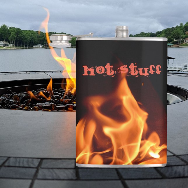 Flasques Flammes brûlantes sur noir et orange personnalisab (Créateur téléchargé)