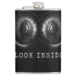 Flasques FlaxLux : Des Plats De Lin Élégants Et Enveloppés