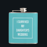 Flasques Funny Survived Mariage Aqua et White<br><div class="desc">Ce ballon amusant sera certainement apprécié par la mère de la mariée une fois le mariage terminé ! Une couleur chic et turquoise présente un cadre carré blanc avec le texte au milieu. Vous pouvez modifier la couleur et même les mots en cliquant sur "customiser".</div>