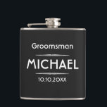 Flasques Groomsman Personnalisé Noir Classique<br><div class="desc">Ceux-ci font de grands groomsmen cadeaux,  ou des cadeaux pour quiconque aime faire la fête! ! Personnalisez-le avec le nom et la date de votre mariage.</div>