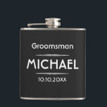 Flasques Groomsman Personnalisé Noir Classique<br><div class="desc">Ceux-ci font de grands groomsmen cadeaux,  ou des cadeaux pour quiconque aime faire la fête! ! Personnalisez-le avec le nom et la date de votre mariage.</div>