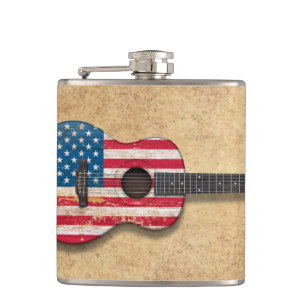 Flasques Guitare acoustique âgée et utilisée de drapeau