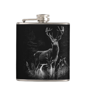 Flasques Le cerf majestueux en pleine nature - Art noir et