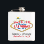 Flasques MARIÉ À LAS VEGAS Flask cadeau de fête de la marié<br><div class="desc">Plusieurs choix de couleurs sont disponibles pour ce design. Si vous avez besoin de cartes RSVP, cartes de boîtier, cartes de cartes, cartes de réception ou tout autre produit correspondant à ce design, contactez-moi. Je suis heureux de créer tout produit que vous aimez correspondre à ce design. Je peux correspondre...</div>