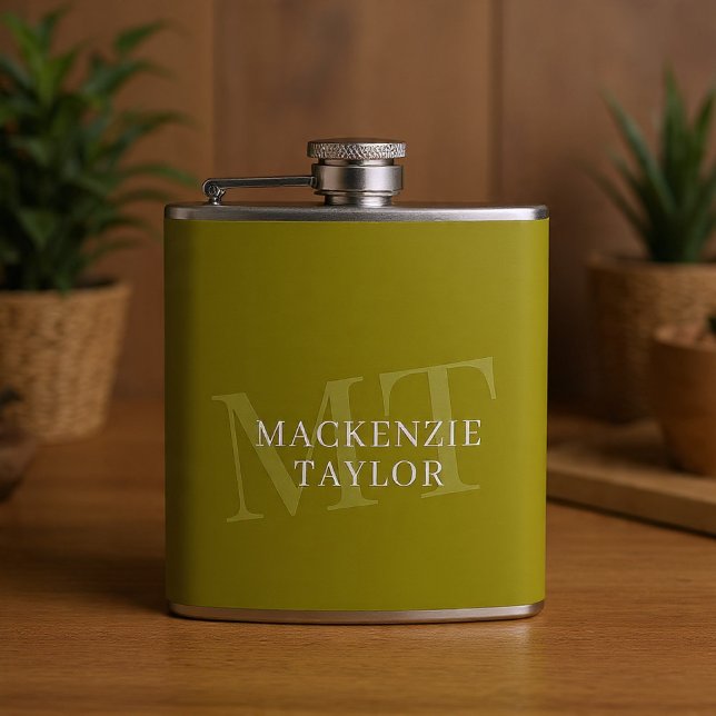 Flasques Nom de monogramme élégant Texte personnalisé  (Elegant Monogram Name Personalized Text Flask by Ricaso. Great gift idea. Custom monogrammed)