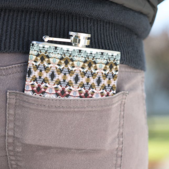 Flasques Ornement ethnique. Ikat. (En situation)