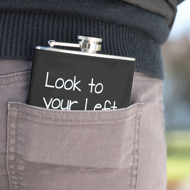 Flasques SlipperyJoe's look gauche drôle stark blanc flèche (En situation)