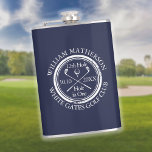 Flasques Trou de golf classique personnalisé en bleu marine<br><div class="desc">Avec un effet de timbre vieilli design rétro classique. Personnalisez le nom,  le numéro du trou de localisation et la date pour créer un grand gardien de golf pour célébrer ce trou fantastique en un. Conçu par Thisisnotme©</div>