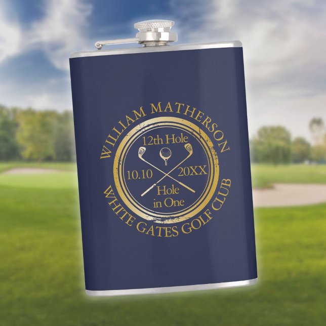 Flasques Trou personnalisé en un or et bleu marine Golf (Personalized Hole in One Gold And Navy Blue Golf Flask)