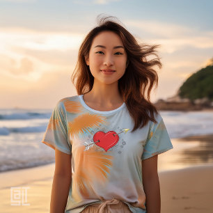 Flèches à travers le T-shirt du Coeur est l'amour