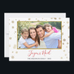 Flèches de neige Gold Foil Joyeux Noël Carte photo<br><div class="desc">Faux Gold Foil Snowflakes - Joyeux Noël French Joyeux Noël - Carte photo de vacances. L'image,  la date et le nom de famille peuvent être remplacés sur cette carte photo de Noël simple et élégante.</div>